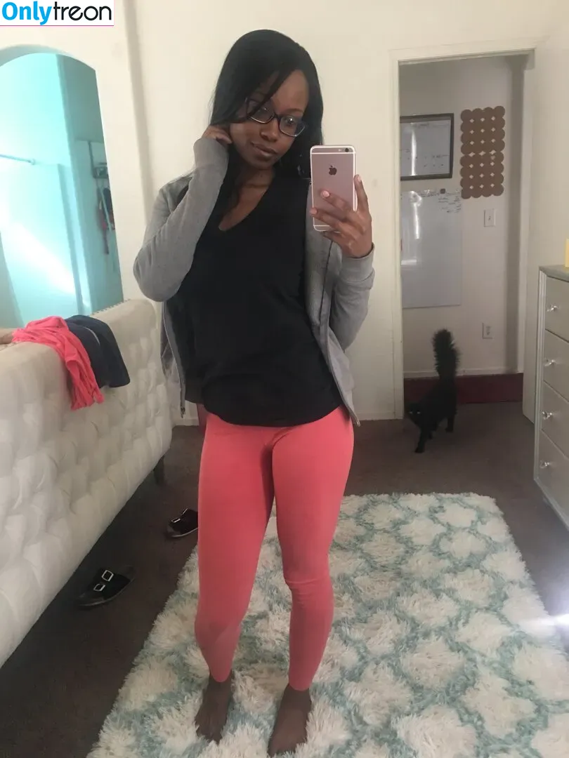 jezabelvisser голая photo #0015 (jezabelvessir_finest)