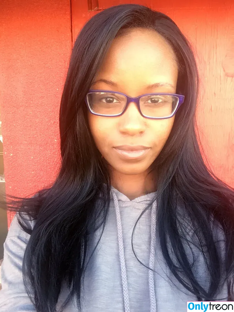 jezabelvisser голая photo #0017 (jezabelvessir_finest)