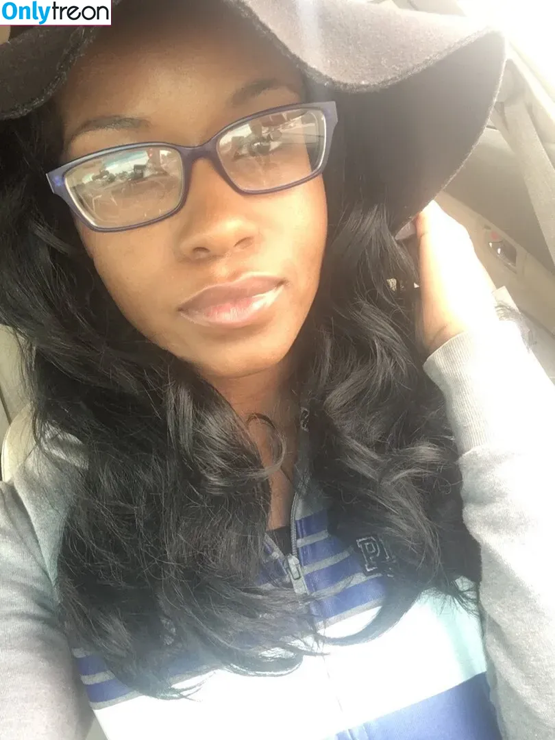 jezabelvisser голая photo #0021 (jezabelvessir_finest)