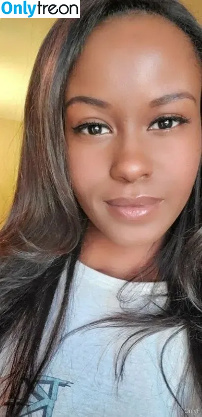 jezabelvisser голая photo #0033 (jezabelvessir_finest)