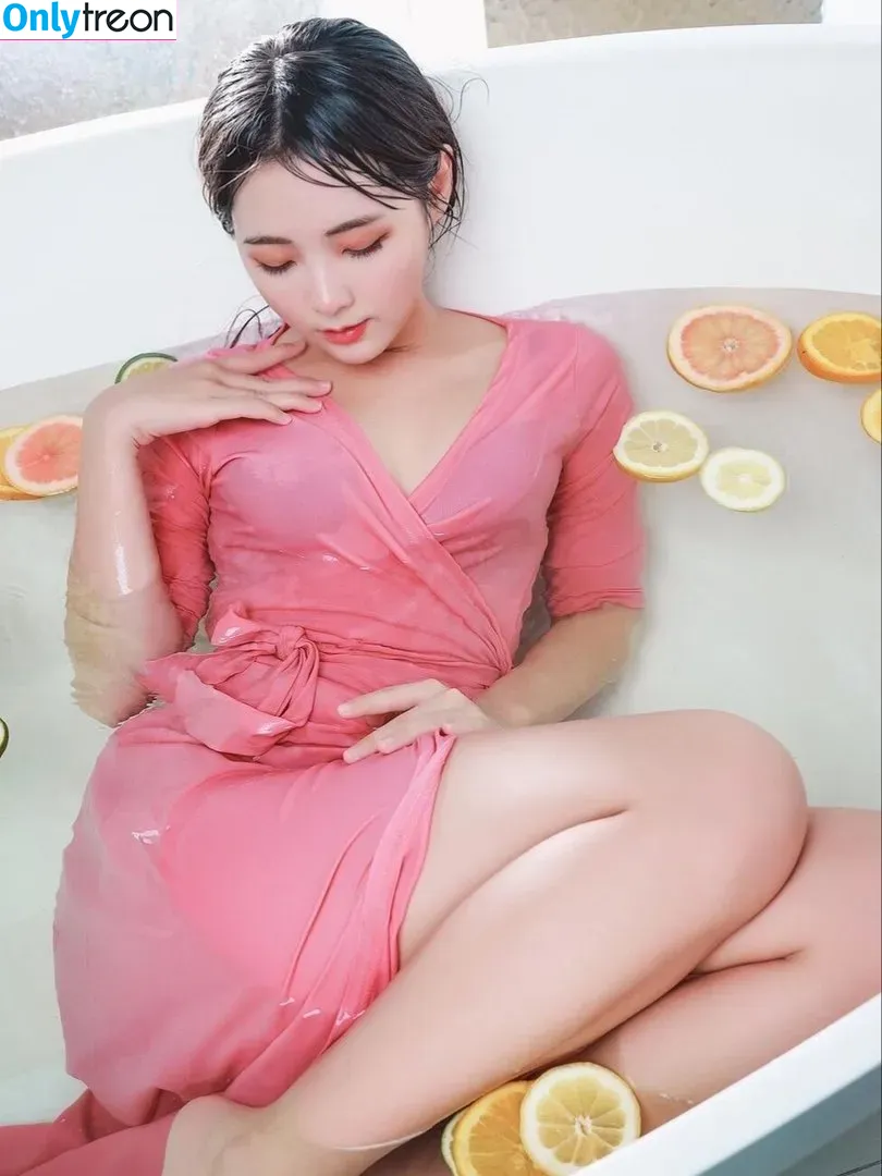 Jieun nude photo #0002 (Jieun)