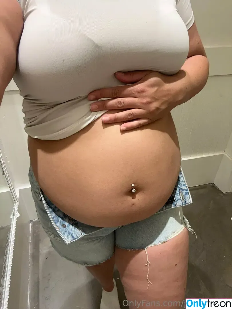 jigglynjuicy nude photo #0228 (jigglynjuicy)