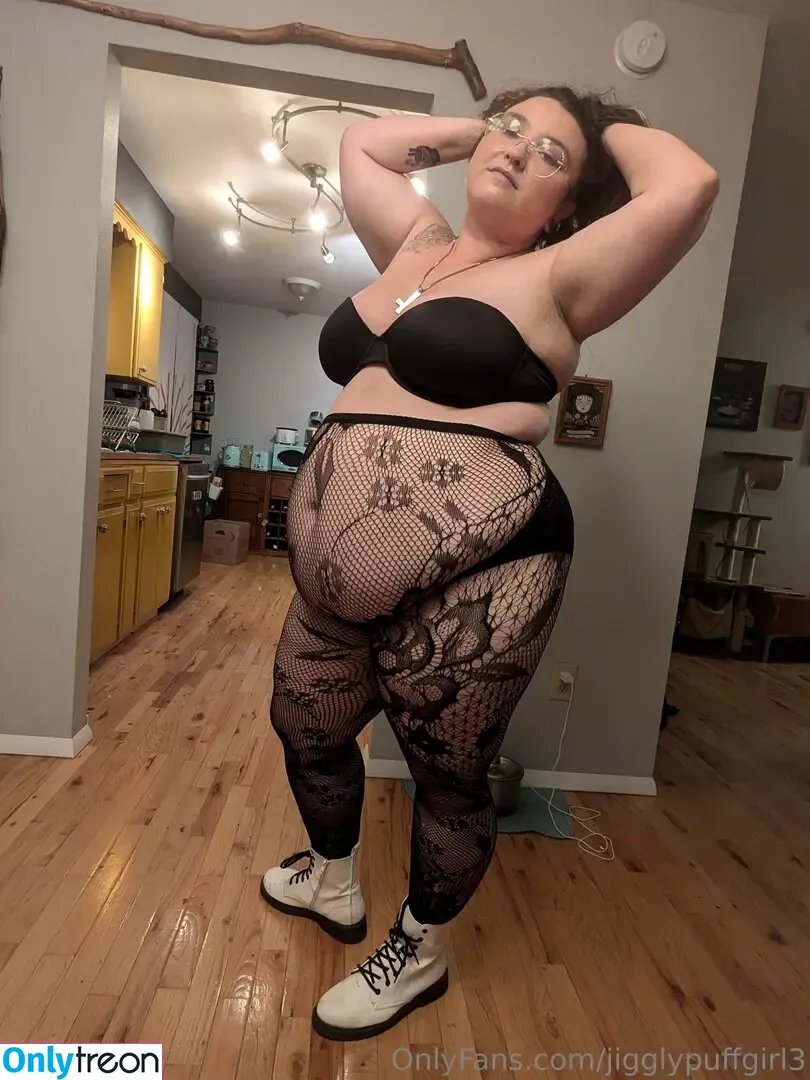 jigglypuffgirl3 nude photo #0008 (jigglyrufff)