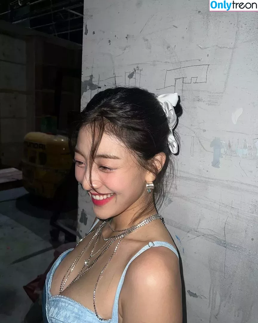 Jihyo nude photo #0124 (Park Ji-hyo / TWICE / _zyozyo / 박지효)