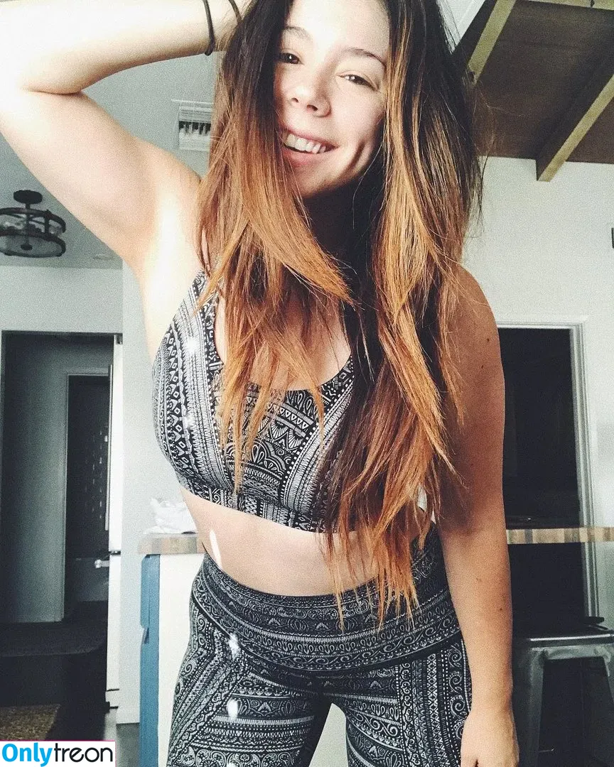 Jillian Rose Reed nude photo #0003 (jillianrosereed)