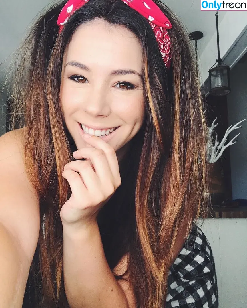 Jillian Rose Reed голая photo #0018 (jillianrosereed)