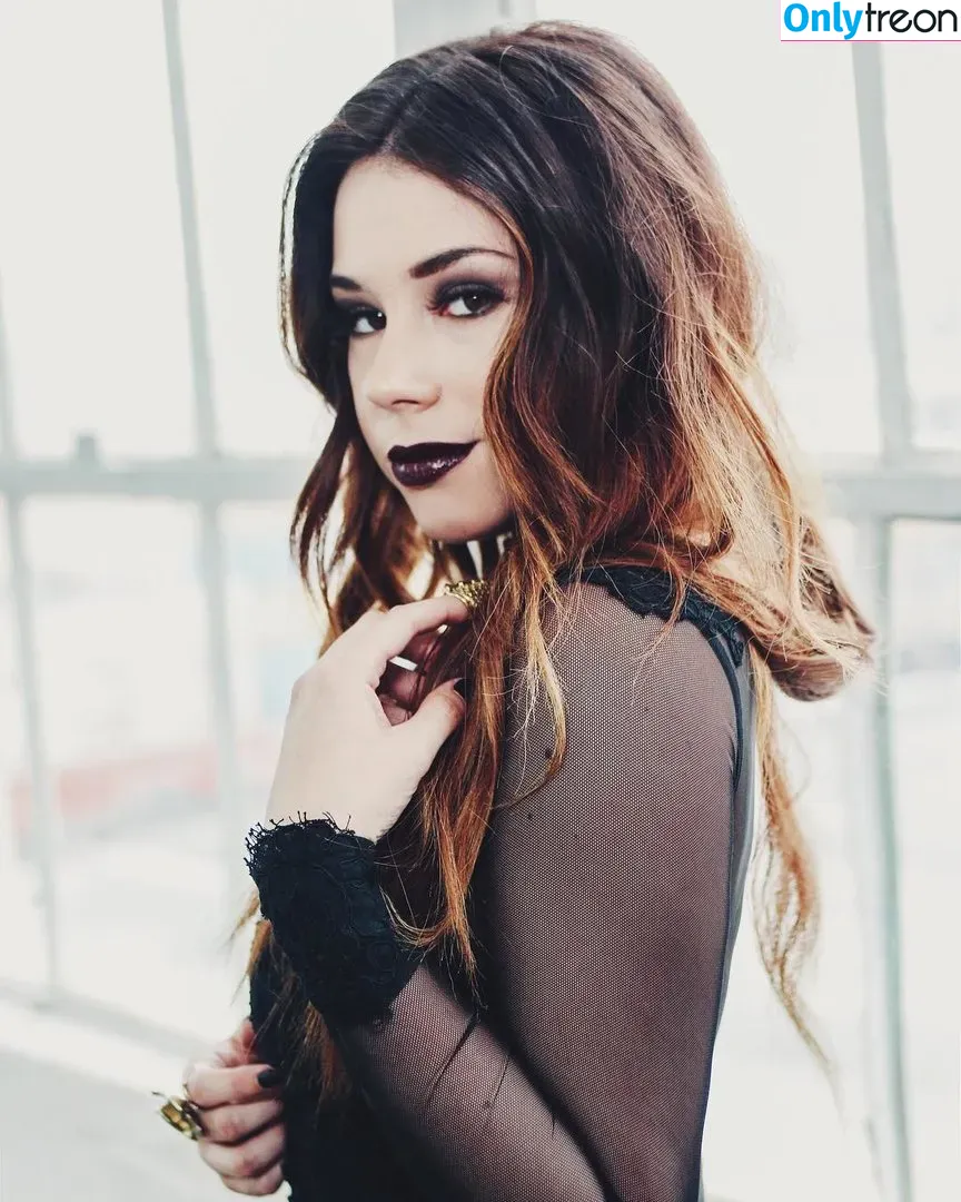 Jillian Rose Reed голая photo #0023 (jillianrosereed)