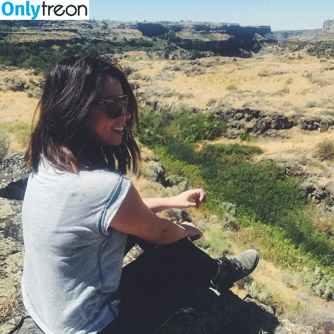Jillian Rose Reed голая photo #0028 (jillianrosereed)