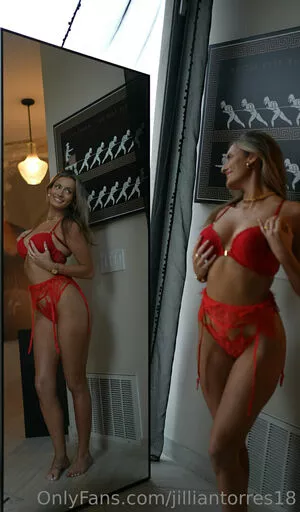 jilliantorres18 / jillianrae1801 фото голая #0312