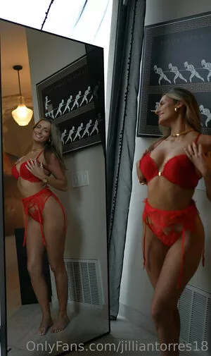 jilliantorres18 / jillianrae1801 фото голая #0313