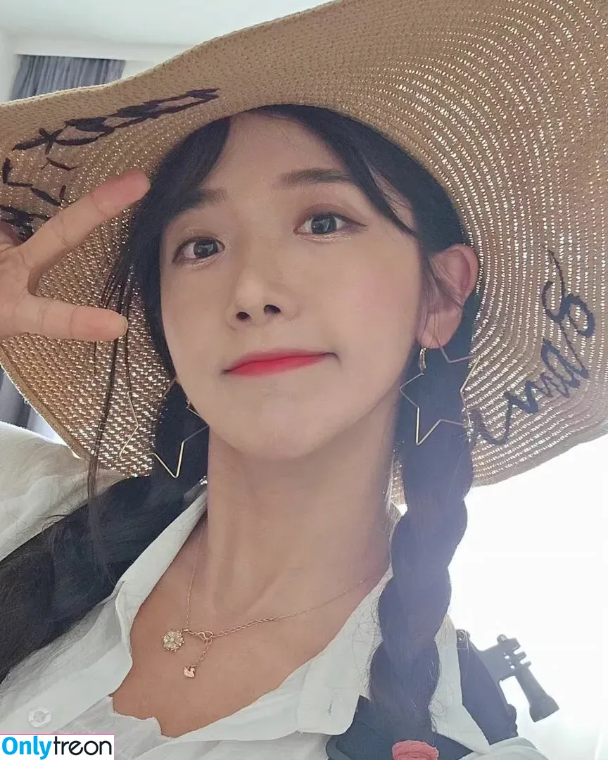 jinnytty голая photo #0069 (yyj0728)