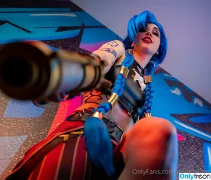 Jinx Cosplay Arcane / LeagueLegends / jinxedyumeria nude photo #0044