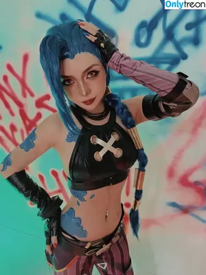 Jinx Cosplay Arcane / LeagueLegends / jinxedyumeria nude photo #0052