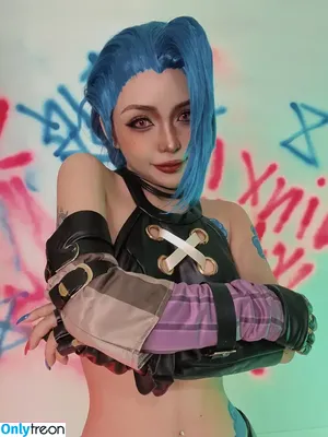 Jinx Cosplay Arcane / LeagueLegends / jinxedyumeria nude photo #0058