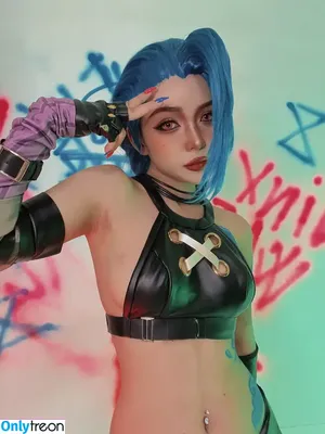 Jinx Cosplay Arcane / LeagueLegends / jinxedyumeria nude photo #0060