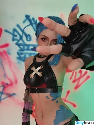Jinx Cosplay Arcane / LeagueLegends / jinxedyumeria nude photo #0061