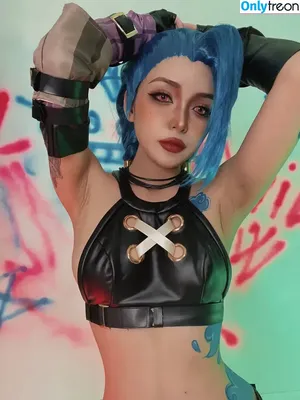 Jinx Cosplay Arcane / LeagueLegends / jinxedyumeria nude photo #0063