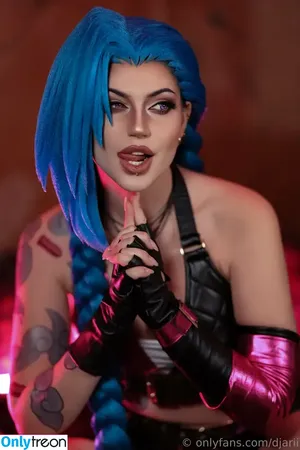 Jinx Cosplay Arcane / LeagueLegends / jinxedyumeria nude photo #0126