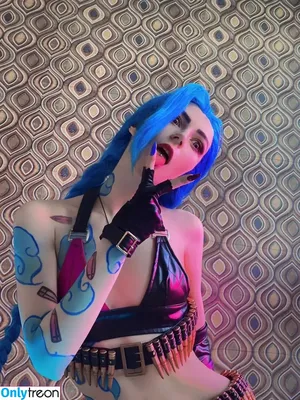 Jinx Cosplay Arcane / LeagueLegends / jinxedyumeria nude photo #0140