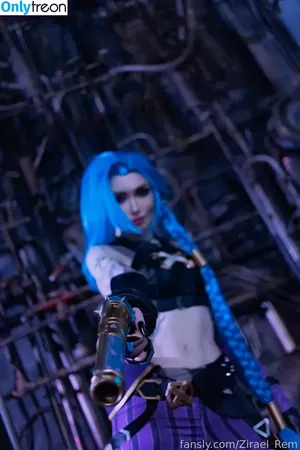 Jinx Cosplay Arcane / LeagueLegends / jinxedyumeria nude photo #0150