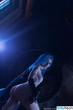 Jinx Cosplay Arcane / LeagueLegends / jinxedyumeria nude photo #0162
