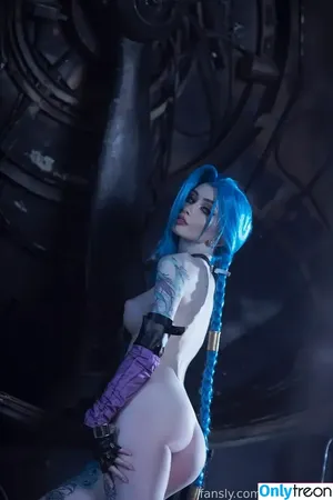 Jinx Cosplay Arcane / LeagueLegends / jinxedyumeria nude photo #0164