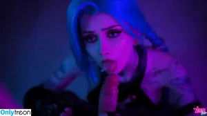 Jinx Cosplay Arcane / LeagueLegends / jinxedyumeria nude photo #0172
