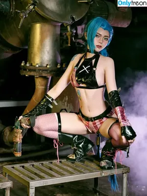 Jinx Cosplay Arcane / LeagueLegends / jinxedyumeria nude photo #0228
