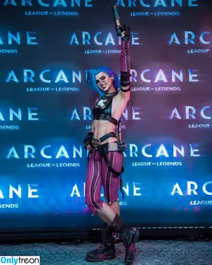 Jinx Cosplay Arcane / LeagueLegends / jinxedyumeria фото голая #0269