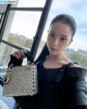 Jisoo / BLACKPINK / qenshizu / sooyaaa__ фото голая #0802