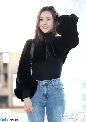 Jisoo / BLACKPINK / qenshizu / sooyaaa__ фото голая #0920