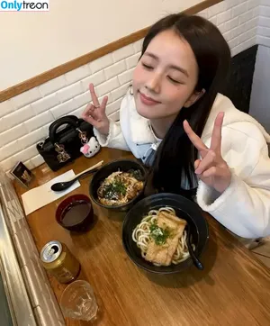 Jisoo / BLACKPINK / qenshizu / sooyaaa__ фото голая #0951