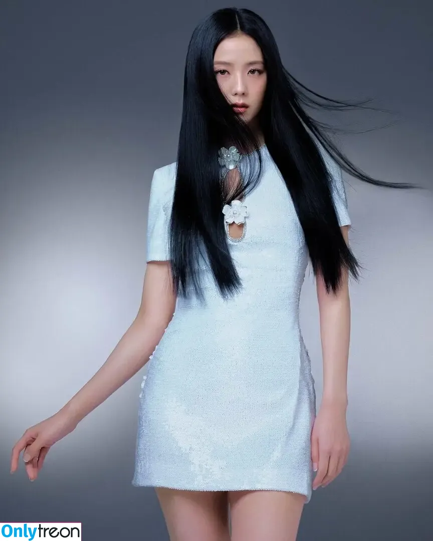 Jisoo nude photo #0522 (BLACKPINK / qenshizu / sooyaaa__)