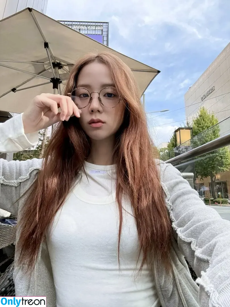 Jisoo голая photo #0825 (BLACKPINK / qenshizu / sooyaaa__)