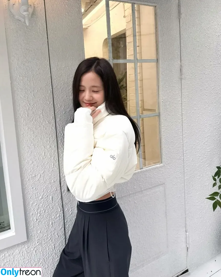 Jisoo голая photo #0854 (BLACKPINK / qenshizu / sooyaaa__)