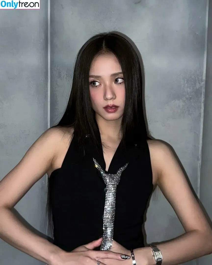 Jisoo голая photo #0963 (BLACKPINK / qenshizu / sooyaaa__)