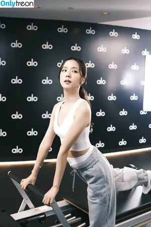 Jisoo / BLACKPINK / qenshizu / sooyaaa__ фото голая #1454