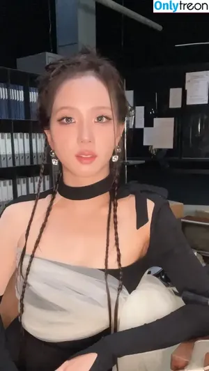 Jisoo / BLACKPINK / qenshizu / sooyaaa__ фото голая #1461