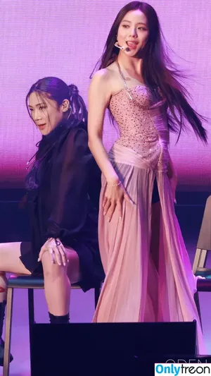 Jisoo / BLACKPINK / qenshizu / sooyaaa__ nude photo #1833
