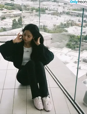 Jisoo / BLACKPINK / qenshizu / sooyaaa__ фото голая #1863