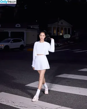 Jisoo / BLACKPINK / qenshizu / sooyaaa__ фото голая #1874