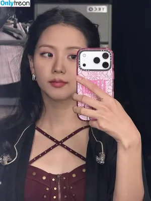 Jisoo / BLACKPINK / qenshizu / sooyaaa__ фото голая #1910