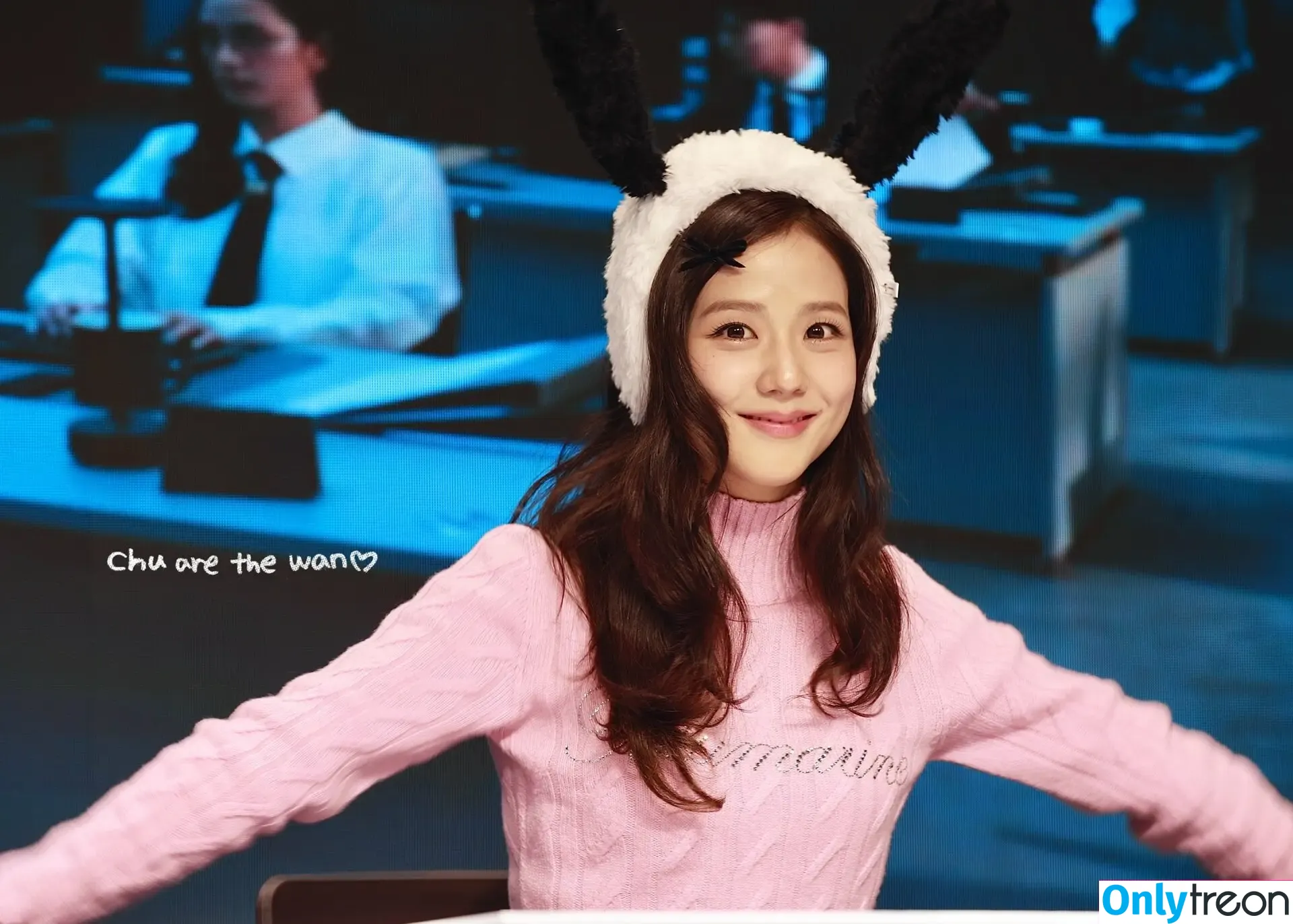 Jisoo nude photo #1075 (BLACKPINK / qenshizu / sooyaaa__)