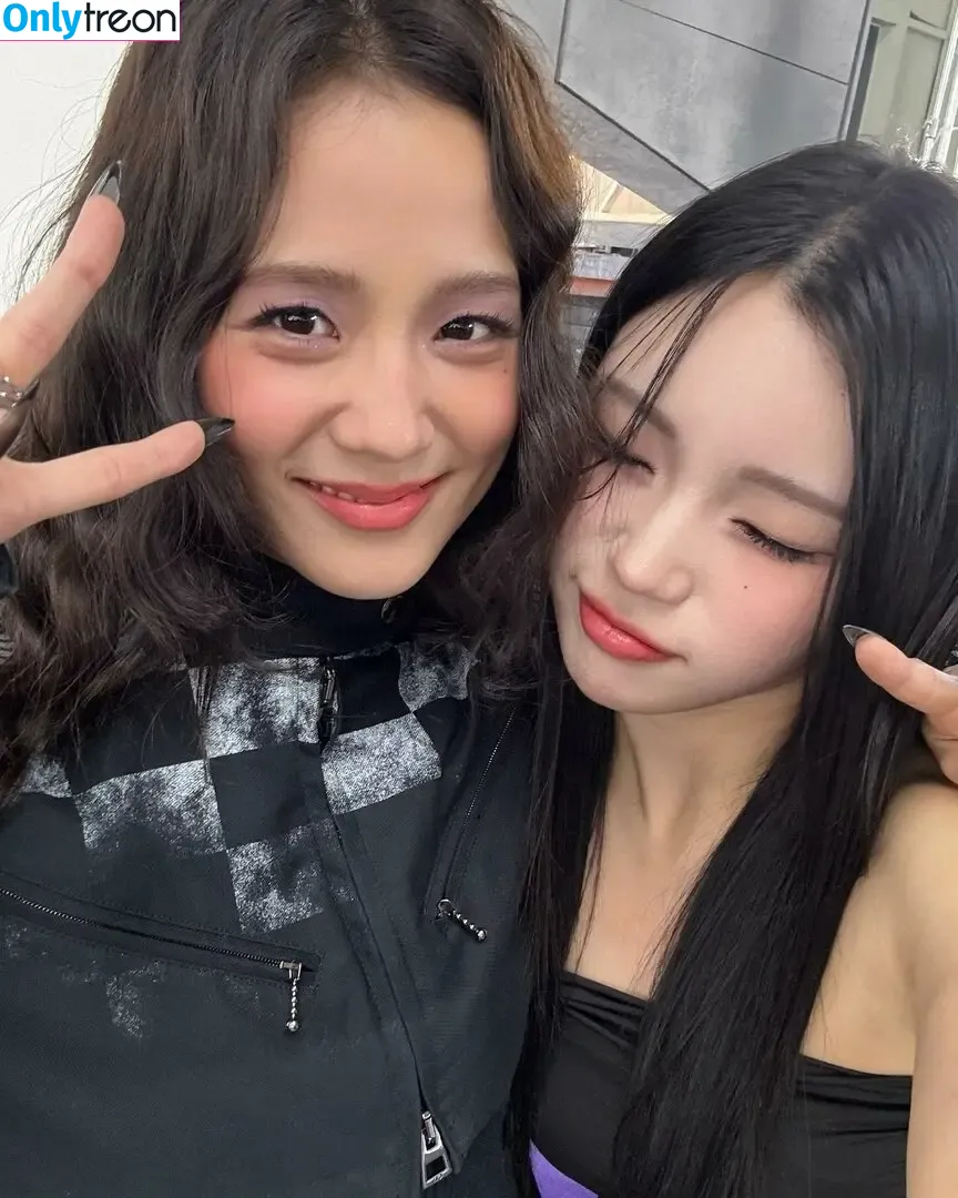Jisoo nude photo #1086 (BLACKPINK / qenshizu / sooyaaa__)