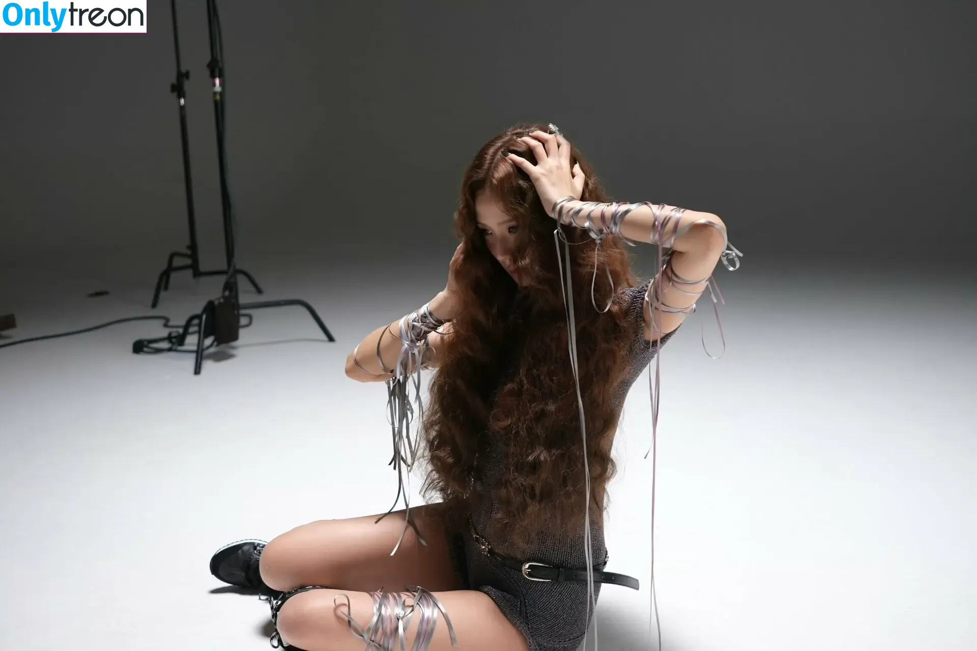 Jisoo nude photo #1092 (BLACKPINK / qenshizu / sooyaaa__)