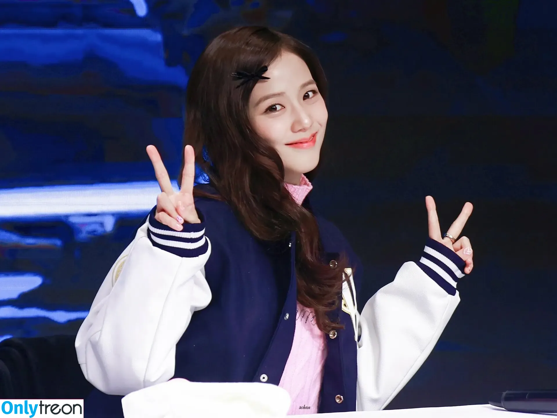 Jisoo nude photo #1124 (BLACKPINK / qenshizu / sooyaaa__)