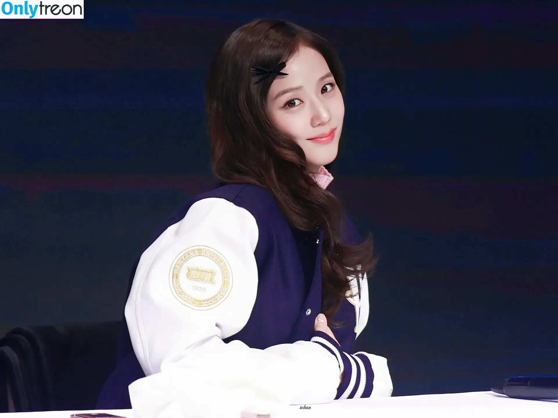 Jisoo nude photo #1125 (BLACKPINK / qenshizu / sooyaaa__)