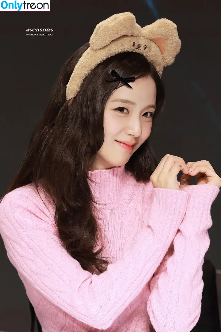 Jisoo nude photo #1129 (BLACKPINK / qenshizu / sooyaaa__)