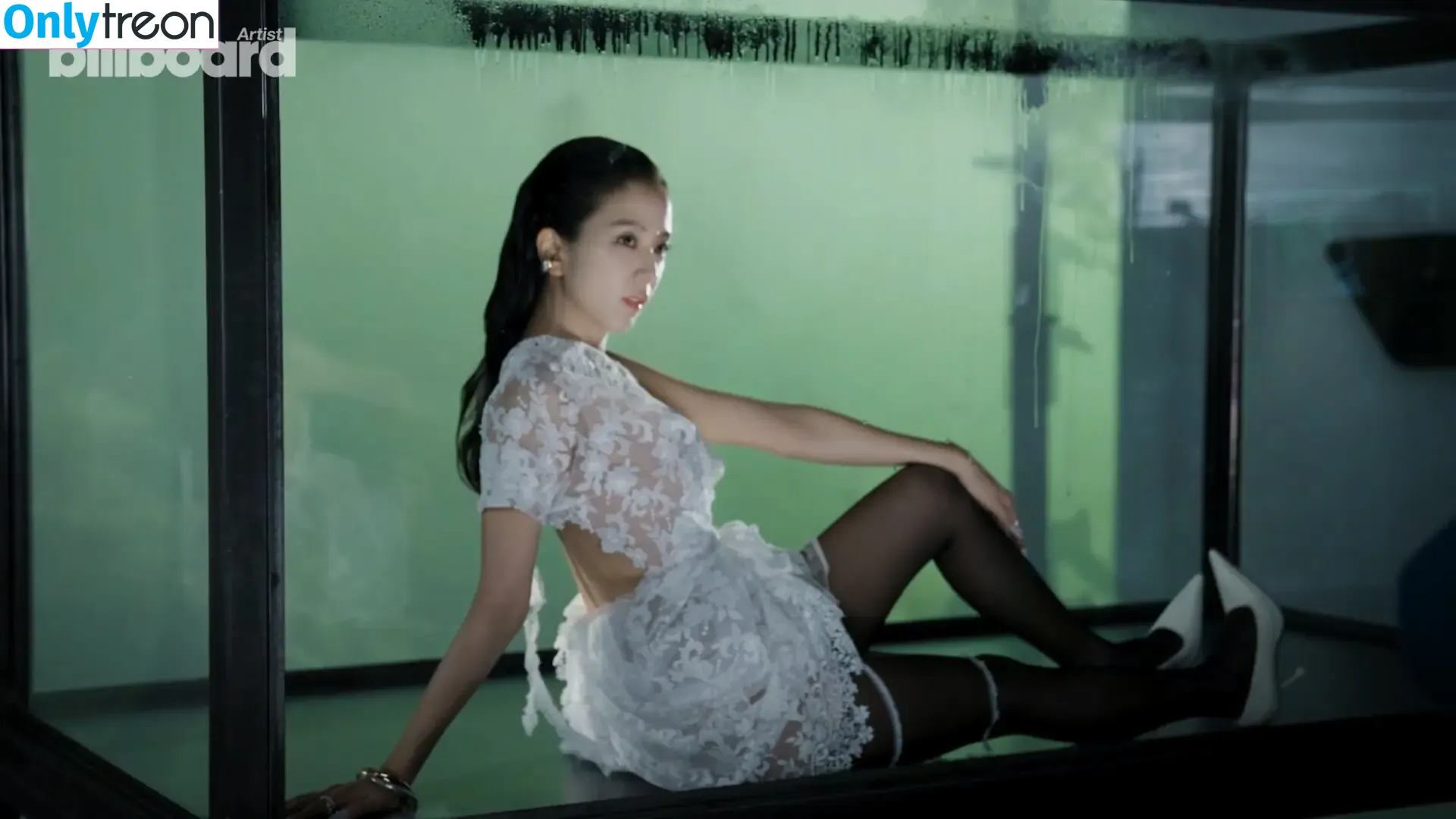Jisoo голая photo #1220 (BLACKPINK / qenshizu / sooyaaa__)