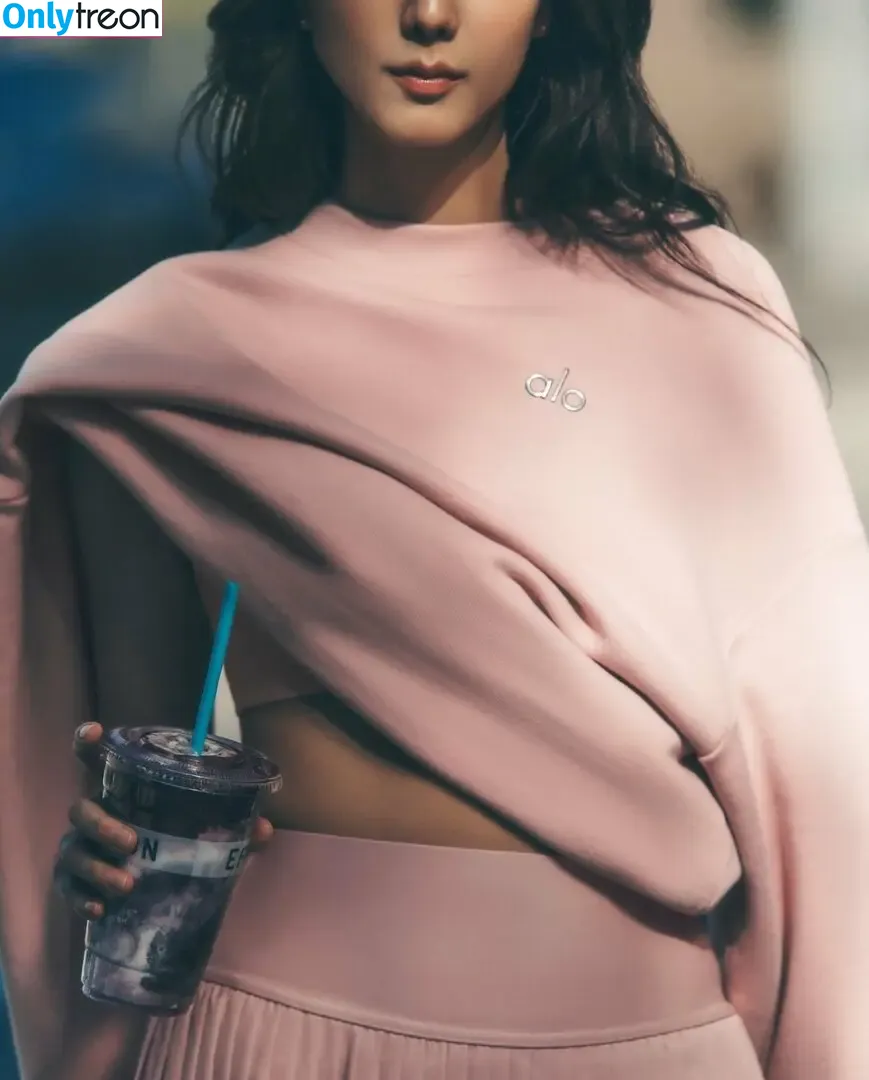 Jisoo голая photo #1387 (BLACKPINK / qenshizu / sooyaaa__)